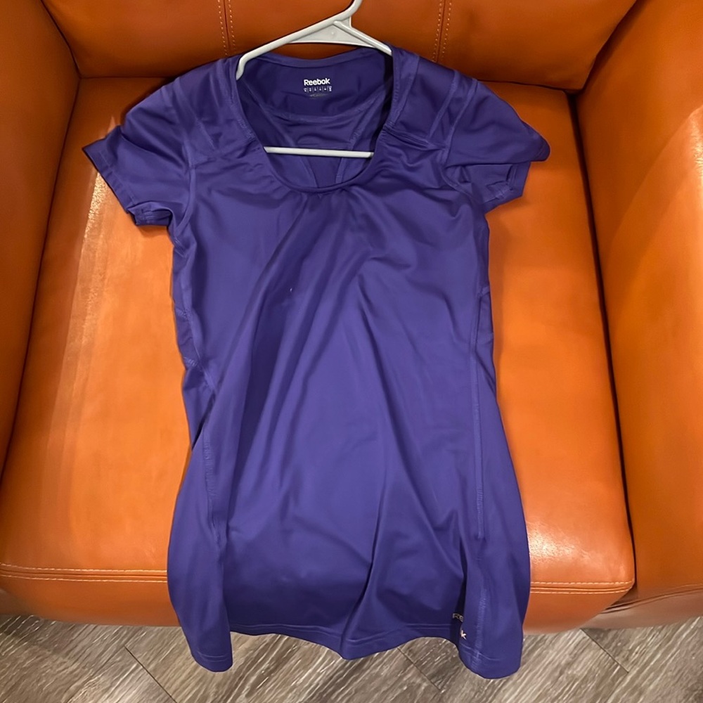 Reebok Play Cool Simply Tone Purple Shirt Sleeve Athletic Activewear | Size M